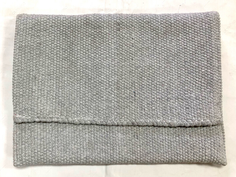 Woven Laptop Sleeve - Plain Fabric / 27-30*37-40 cm / حافظة لابتوب من قماش سادة منسوج