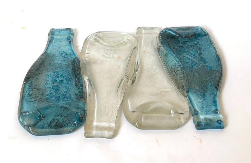 4 Small Bottles / ٤ زجاجات صغيرة