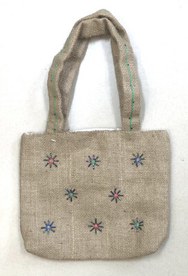 Burlap Little Bag With Beads / 22*25 cm / شنطة خيش صغيرة بالخرز
