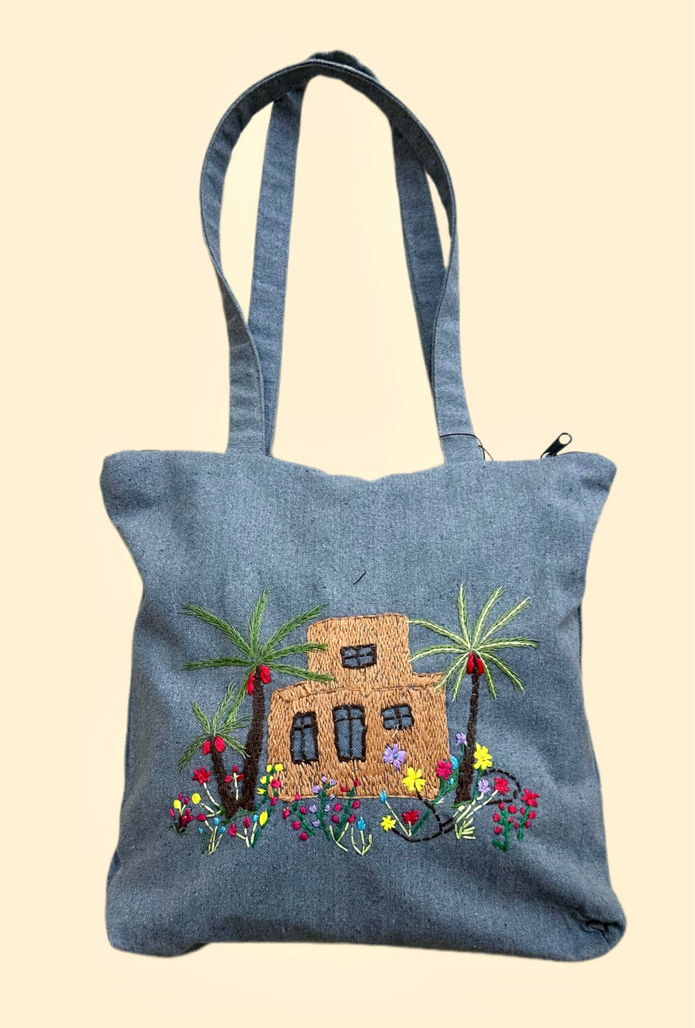 Hand Embroidered Bag / 40*40 cm / شنطة مطرزة يدويا