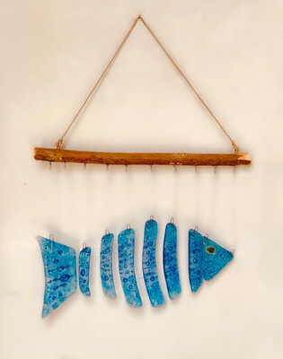 Blue Glass Striped Fish Wall Hanging / 25*33 cm / عليقة حائط سمك شرائح زجاجية زرقاء