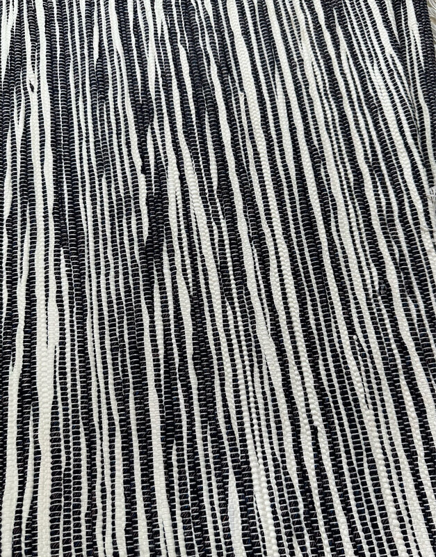 Woven Wide Rug ( 2 Colors ) / 135* 200 cm / سجادة نسيج  عريضة ( لونين )