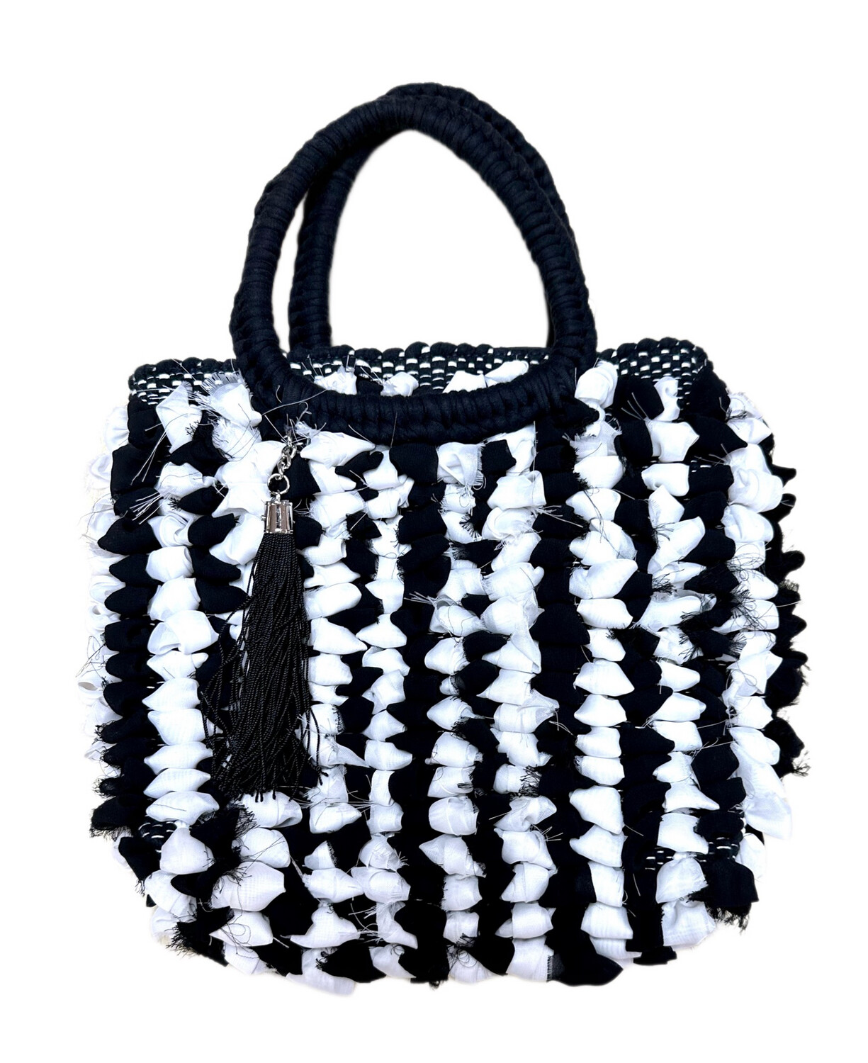 Woven Bag With Ribbons / 25*25 cm / شنطة نسيج بشرائط نايلون