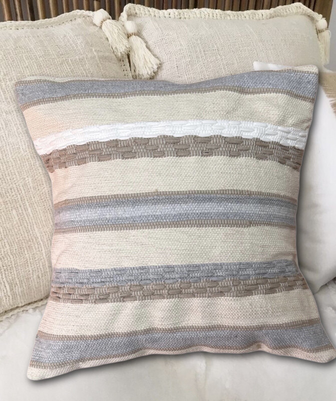 Thread &amp; Rags Cushion - With Filling / 45*45 cm / خددية نسيج خيوط مع قماش - بالحشو