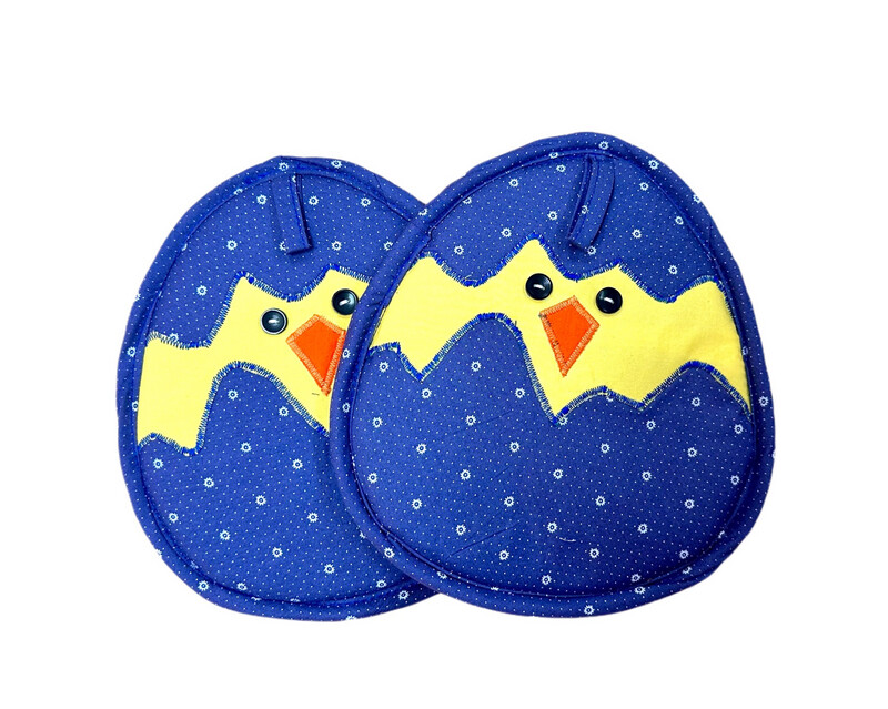 Set Of 2 Potholders ( Chick Hatching ) / طقم ٢ مساكة مطبخ (كتكوت يفقس) SKU 01011