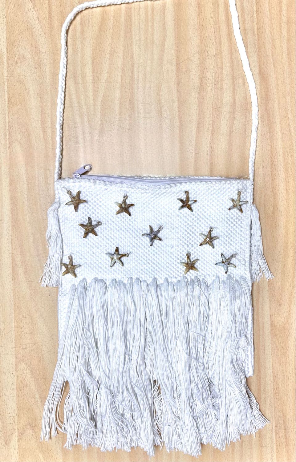Woven Threads Cross Bag With Star Shells / 28*28 cm / شنطة كروس من الخيوط المنسوجة و النجوم الصدفية