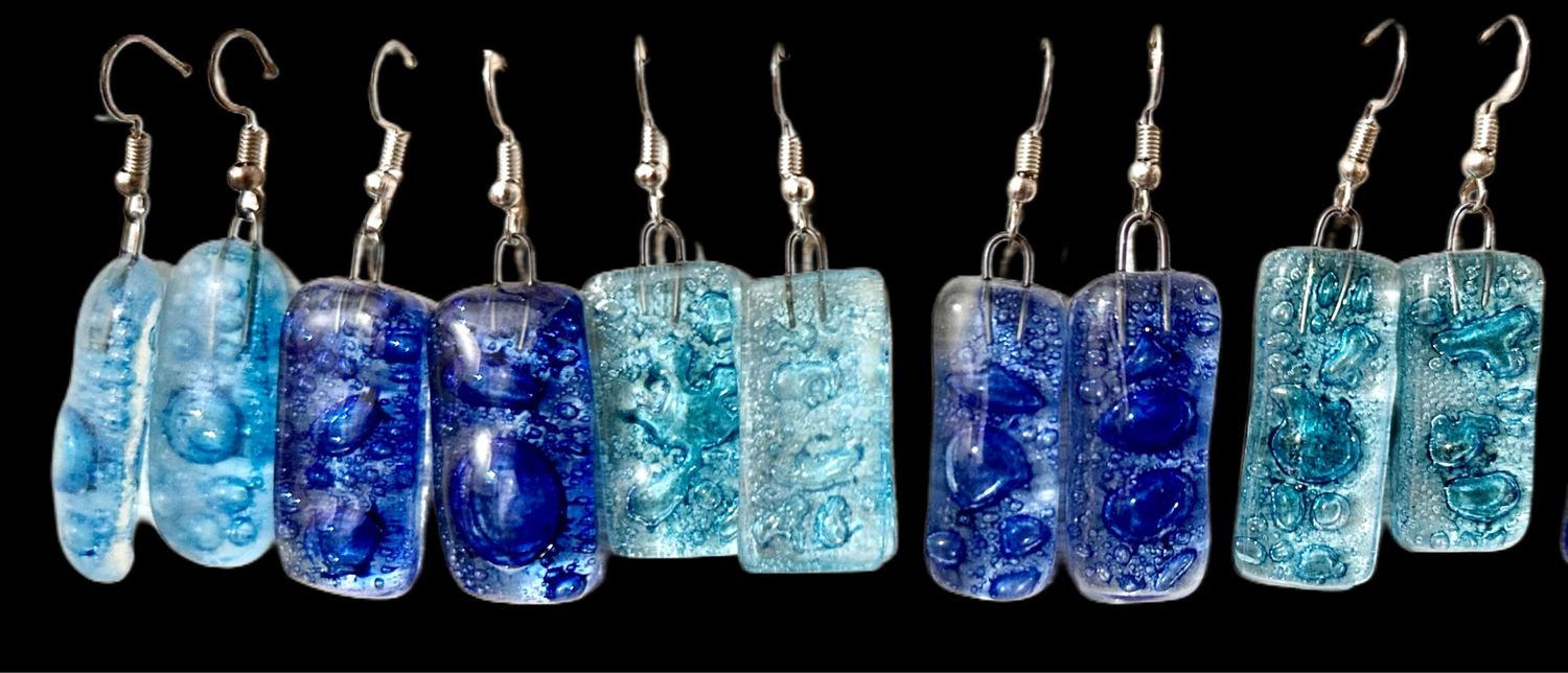 Rectangular Blue Glass Earring / حلق زجاج مستطيل ازرق