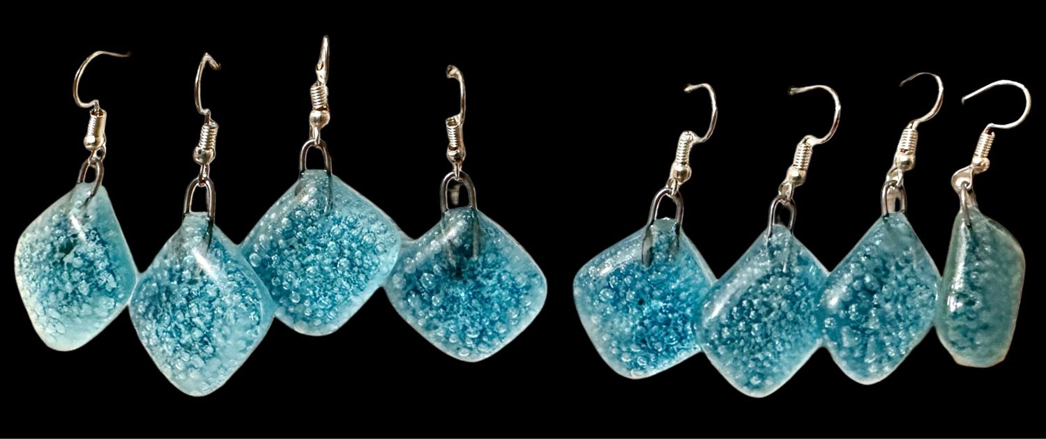 Square Glass Earring / حلق زجاج مربع