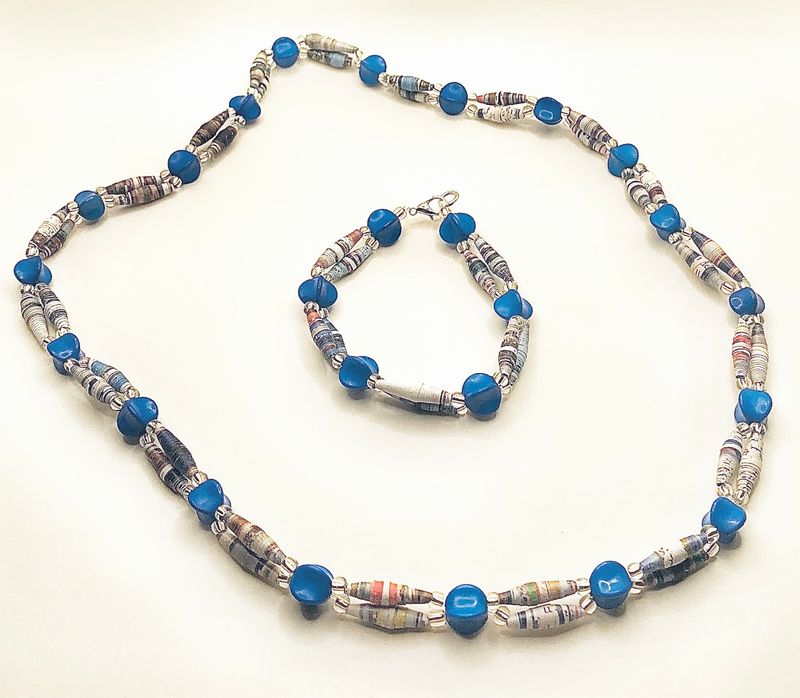 Set Of Double Necklace + Bracelet / طقم عقد مزدوج + سوار 