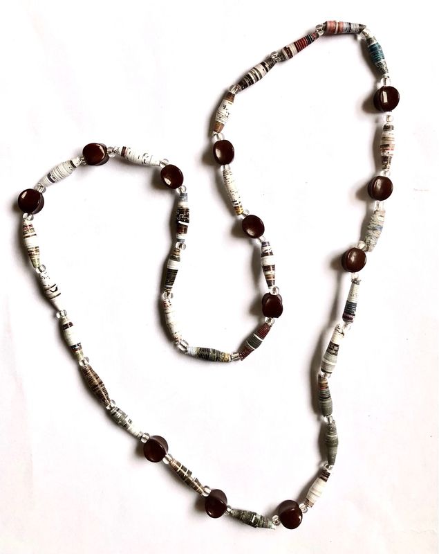 Necklace / عقد