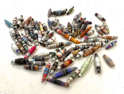 Paper Beads ( By One ) / خرز ورقي ( بالواحدة )