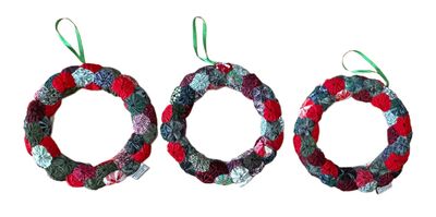 Fabric Flowers Wreath / 25 cm / اكليل من وردات القماش