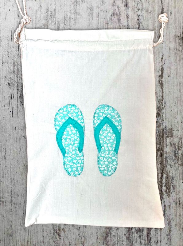 Applique Laundry Travel Bag / 35*50 cm / كيس غسيل للسفر