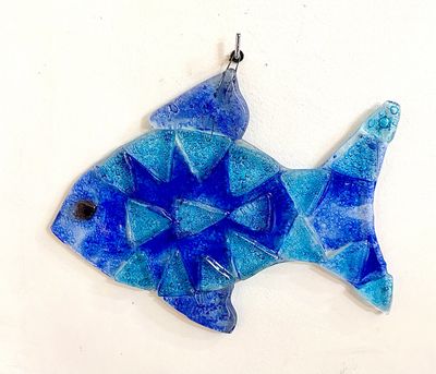 Blue Glass Fish / 22*26 cm / سمكة زجاجية زرقاء