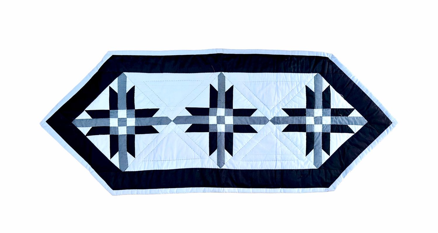 Quilted Table Runner / 60*150 cm / مفرش سفرة  مبطن