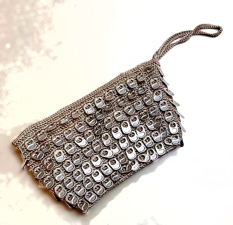 One Opening Can Tap Clutch / 15*25 cm / شنطة يد بكانز فتحة واحدة