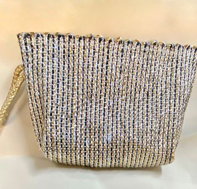Woven Gold &amp; Silver Clutch / شنطة نسيج ذهبي و فضي