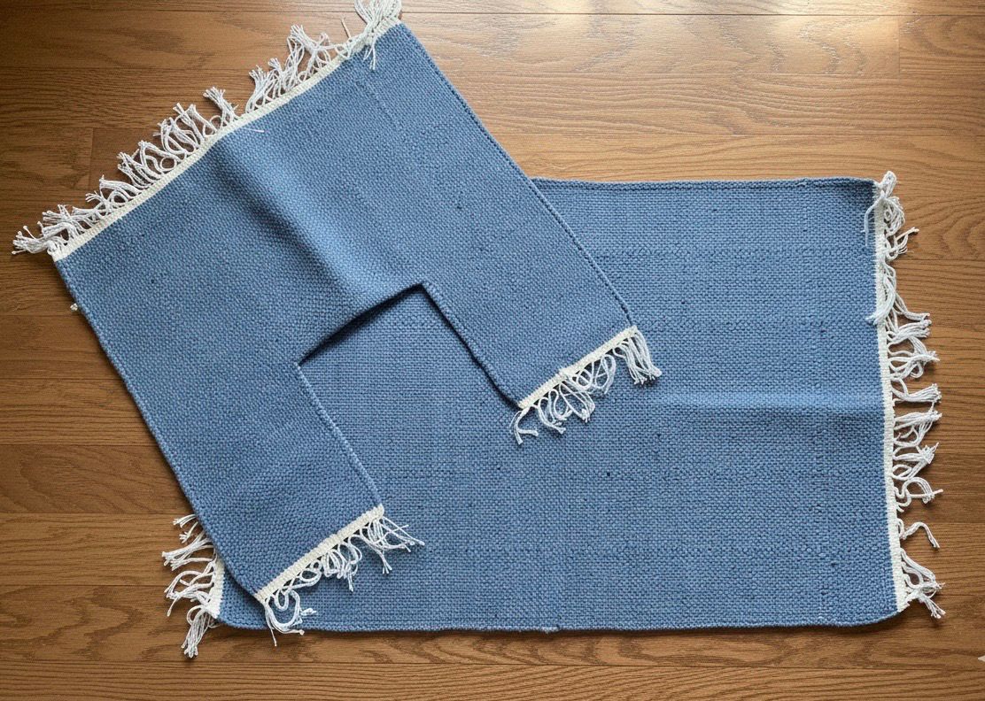  2 Pieces Bathroom Set ( Plain ) / طقم حمام ٢ قطعة ( لون سادة ) / Rug 65*85 cm  دواسة + Toilet Seat Rug 55*65 cm دواسة تواليت