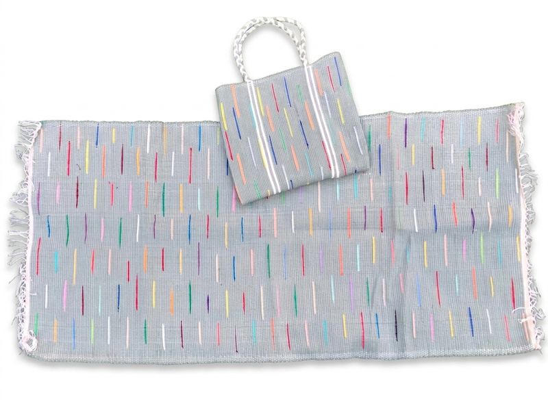  Beach or Picnic Set ( Flash ) : Rag Rug + Bag / 80*160 cm + 40*45 cm / طقم بلاچ ٢ قطعة ( قطع صغيرة ) : سجادة + شنطة  