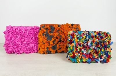 Shaggy Woven Clutch Bag / 20*30 cm / شنطة يد نسيج منكوش ( جر شكل )