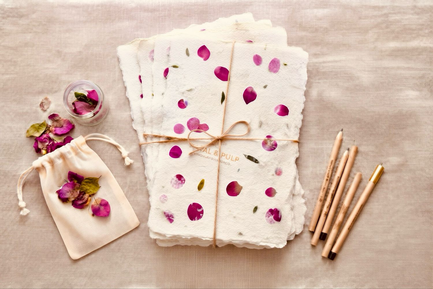 Cotton Paper With Flower Petals / 40*60 cm / ورق قطني بالورد