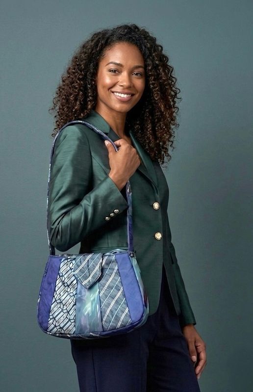 Ties Handbag / 22*33 cm / شنطة من الكرافتات