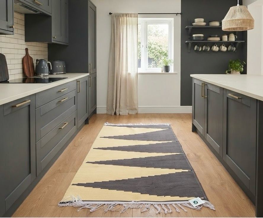Woven Rug - Triangles / 80*160 cm / سجادة نسيج - مثلثات
