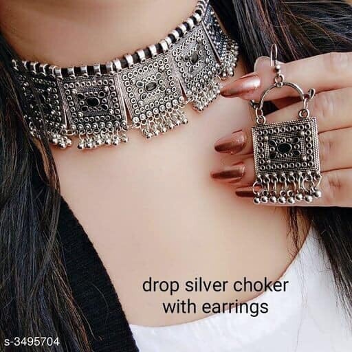 Choker With Long Earrings