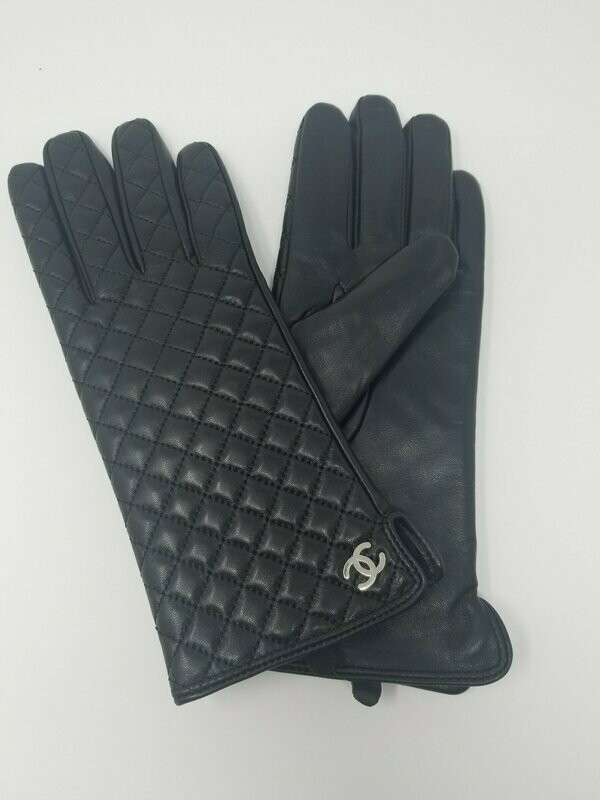 C Patterned Leather Gloves