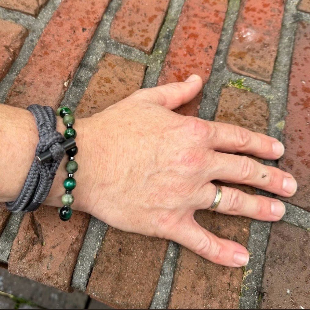 Accelerate Royal Bracelet