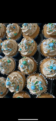 Tasty Buttercream Cupcakes (1 dozen)