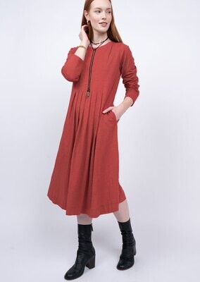 Knit Midi Tuck Dress