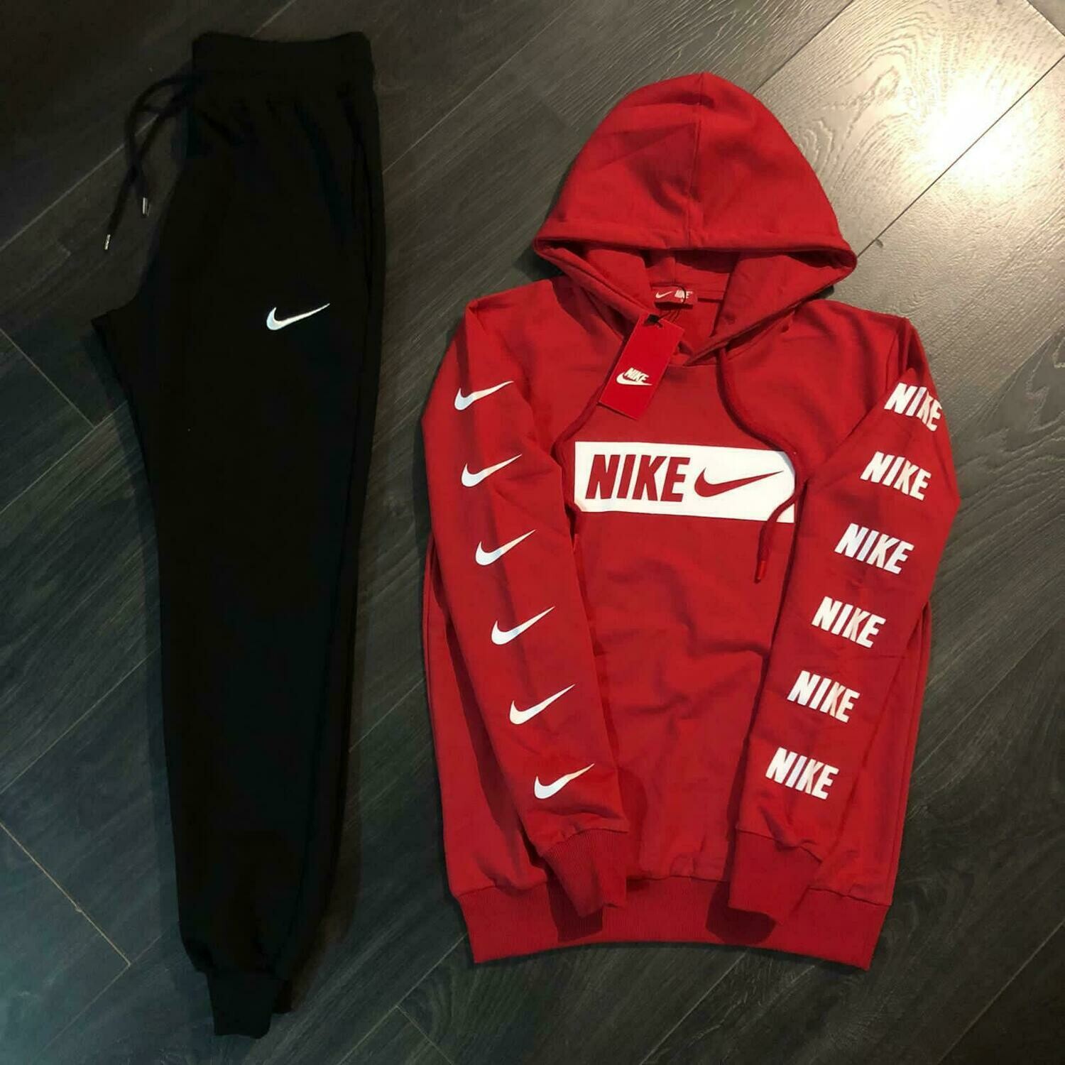 COLLECTION SPORT POUR HOMMES