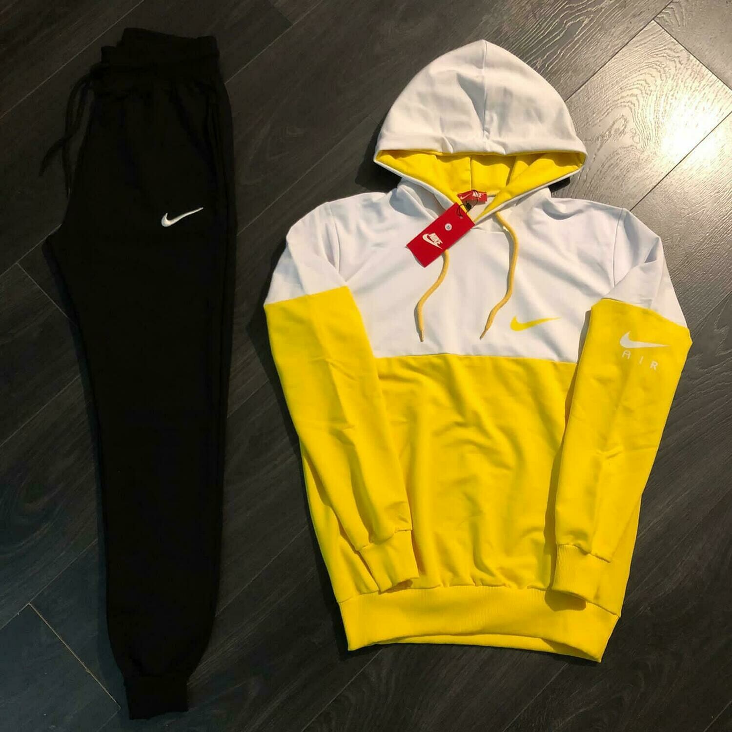 COLLECTION SPORT POUR HOMMES