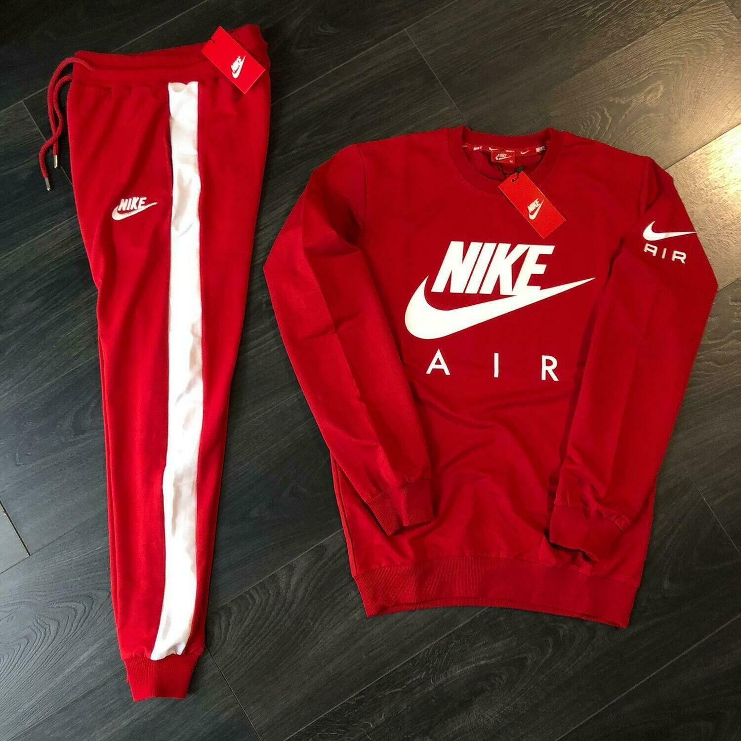 COLLECTION SPORT POUR HOMMES