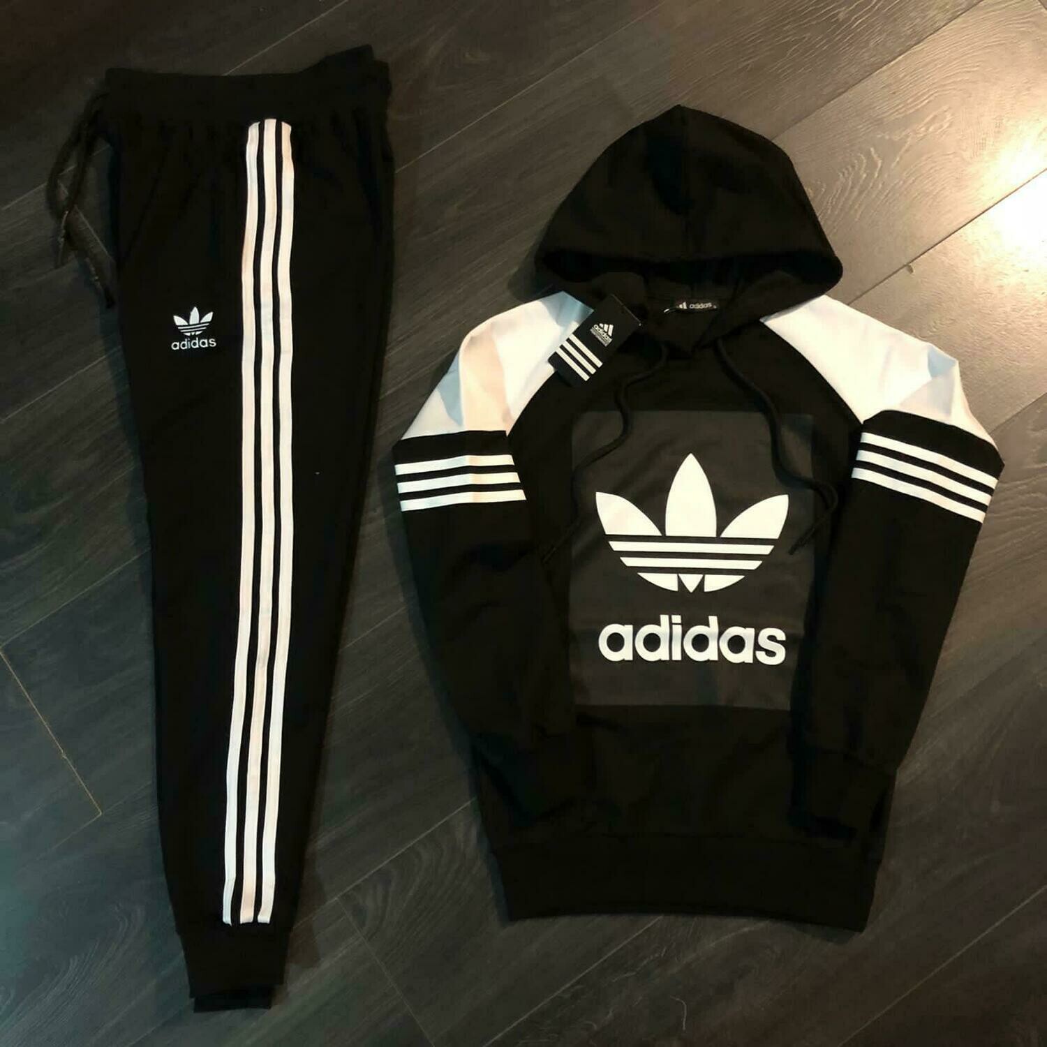 COLLECTION SPORT POUR HOMMES