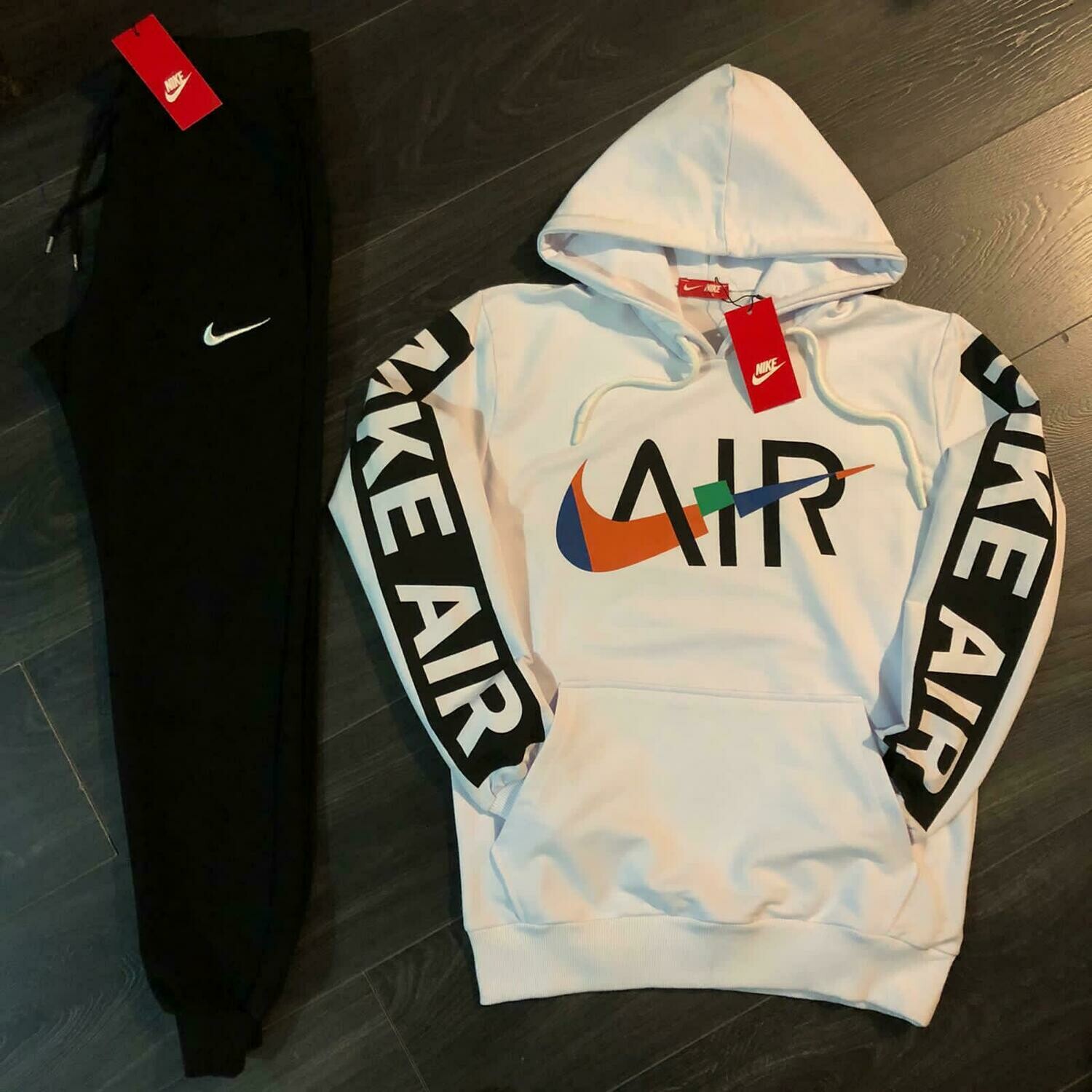 COLLECTION SPORT POUR HOMMES