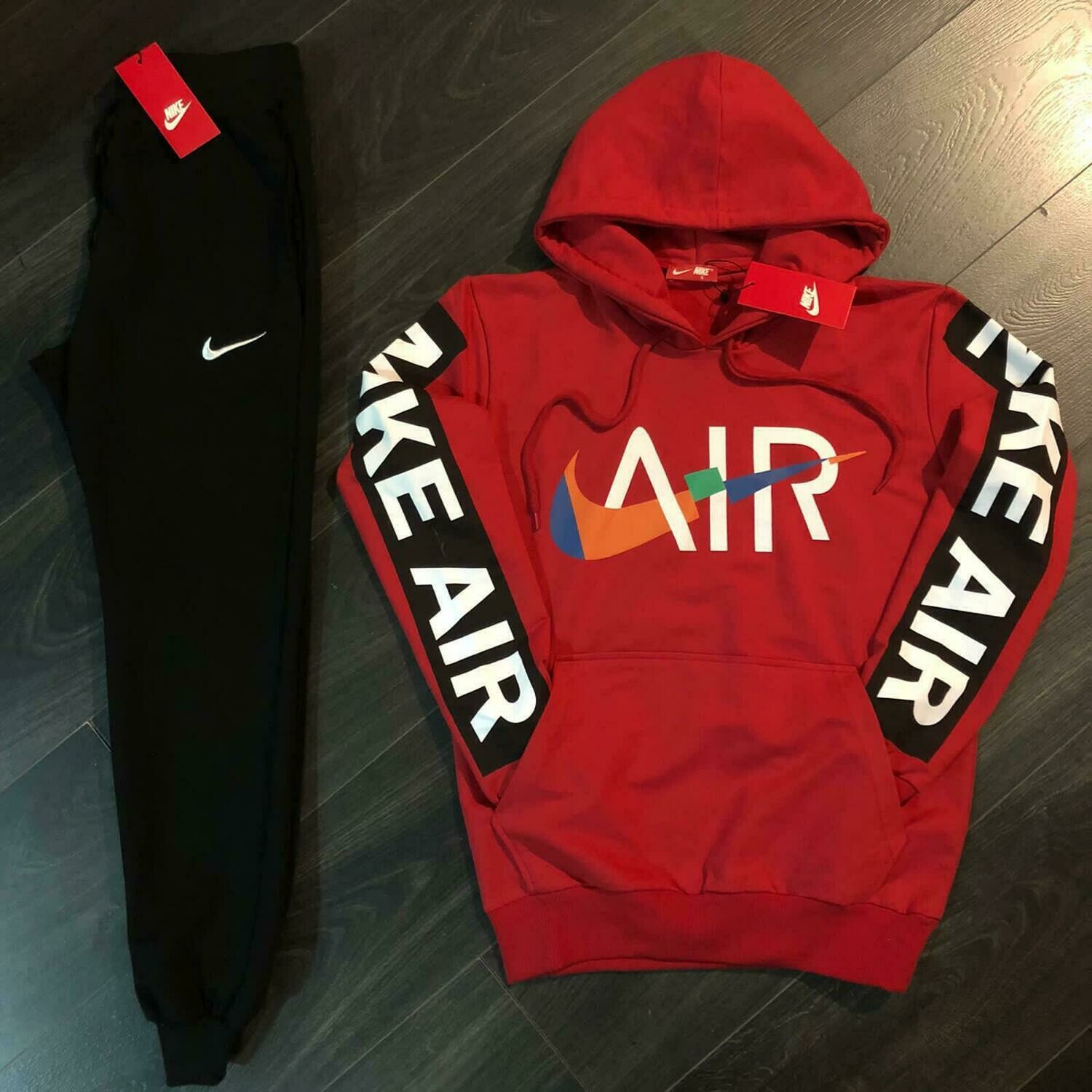 COLLECTION SPORT POUR HOMMES