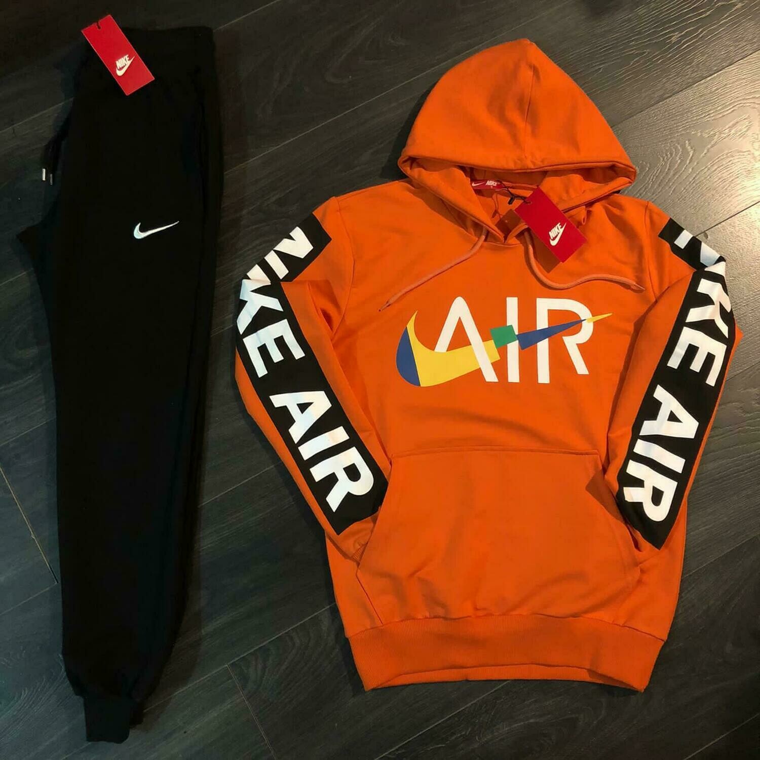 COLLECTION SPORT POUR HOMMES