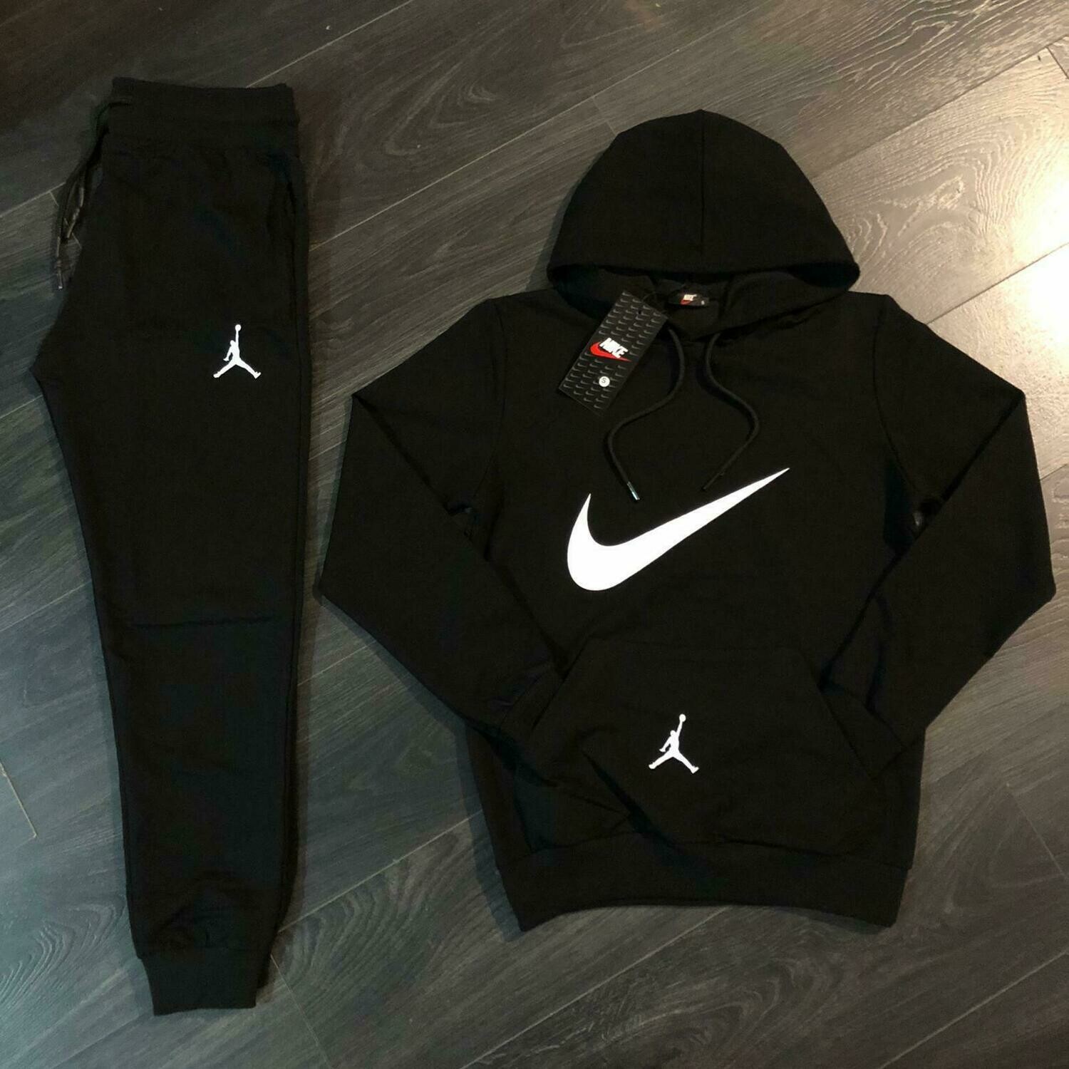 COLLECTION SPORT POUR HOMMES