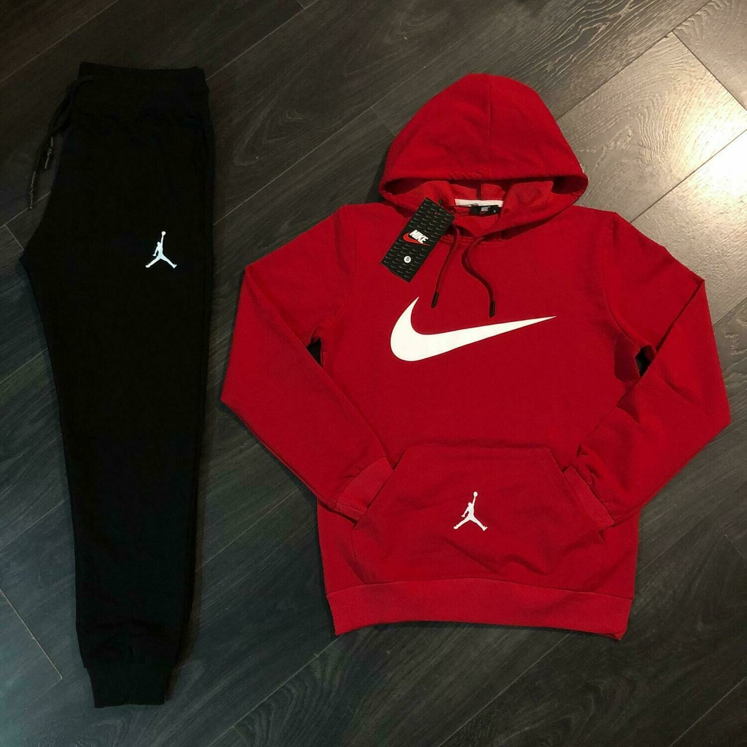 COLLECTION SPORT POUR HOMMES