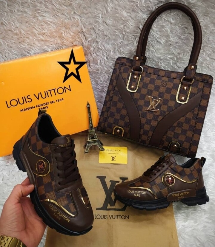 CHAUSSURES ET SACS MARQUES POUR FEMMES