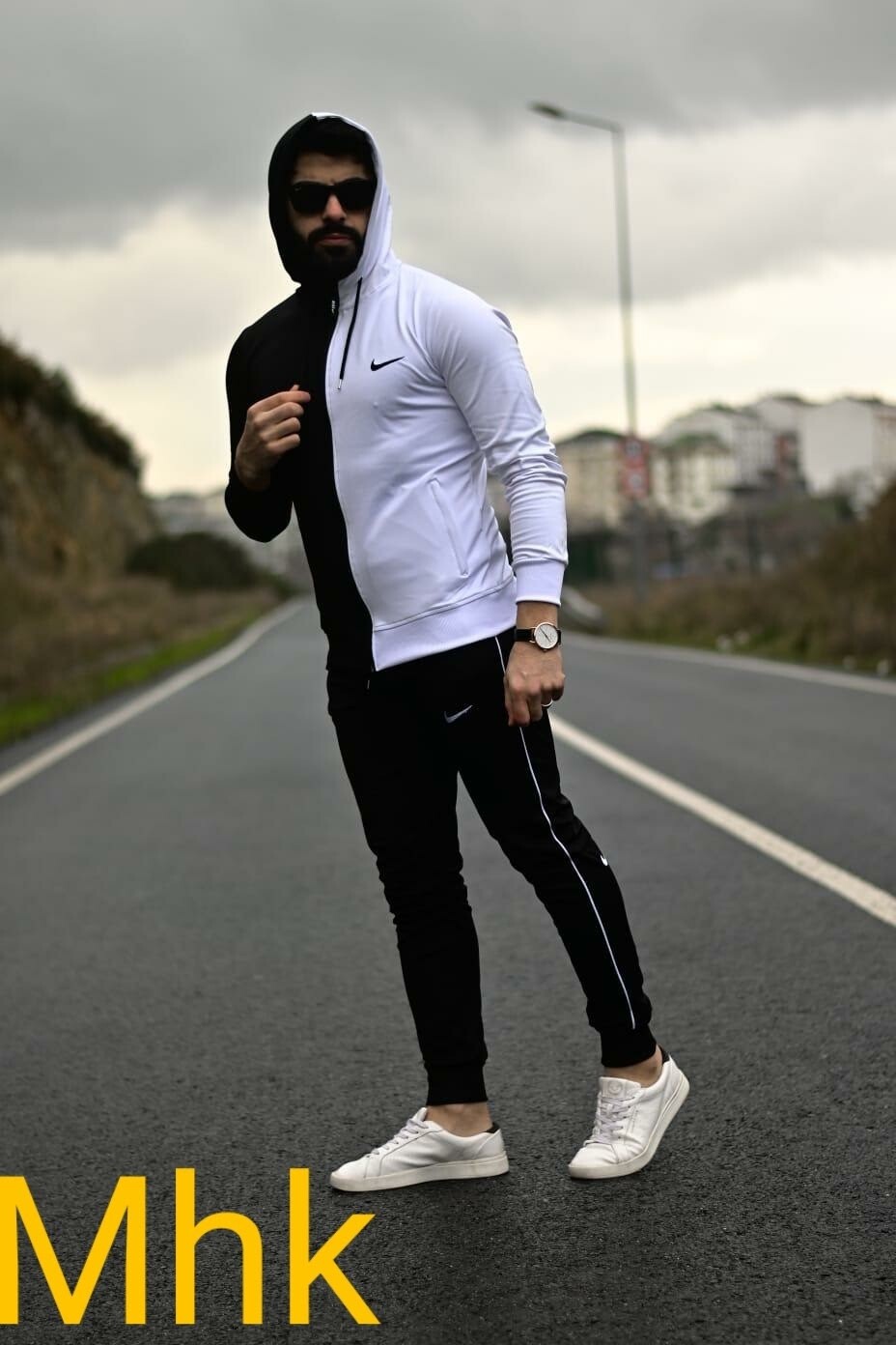 COLLECTION SPORT POUR HOMMES
