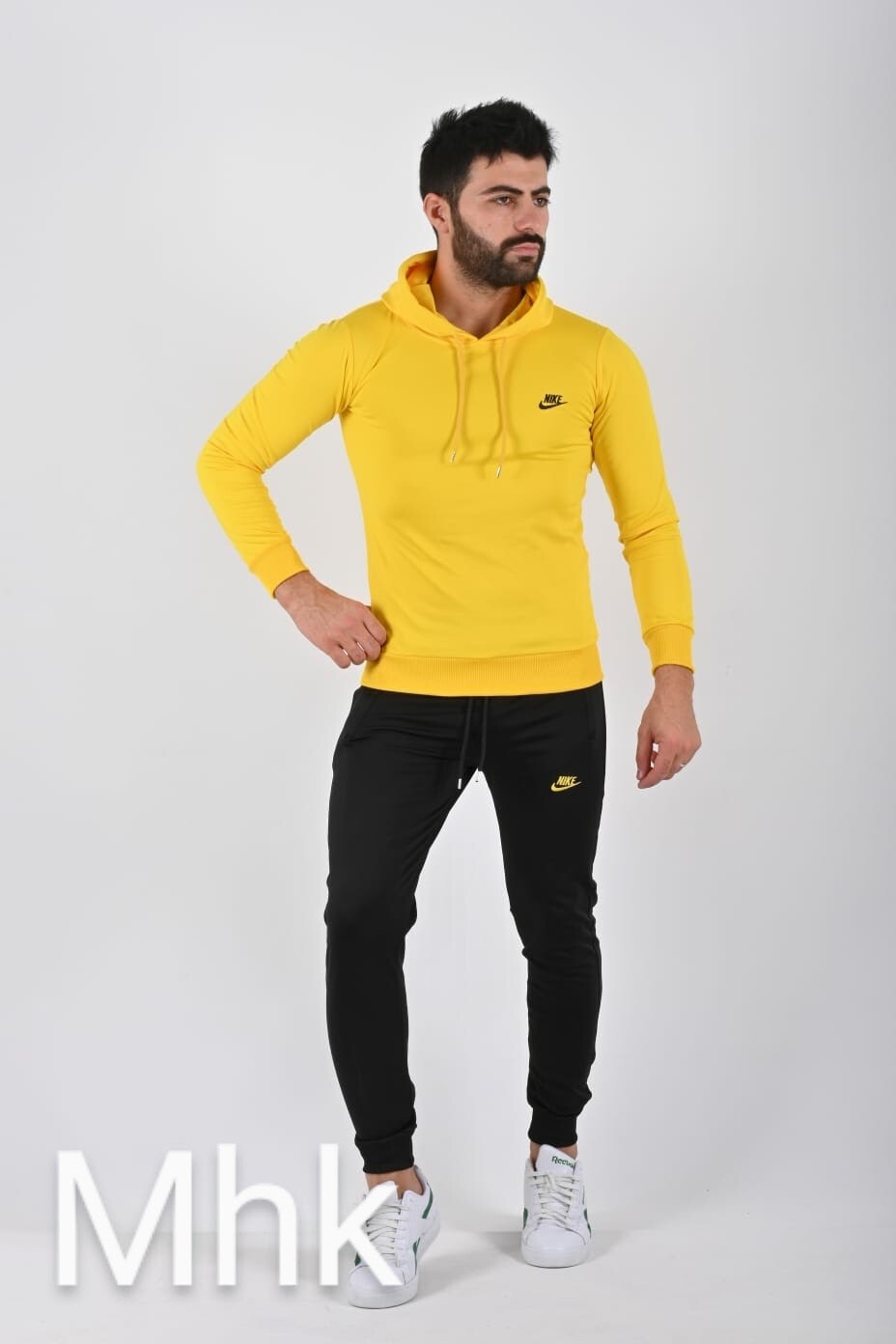COLLECTION SPORT POUR HOMMES