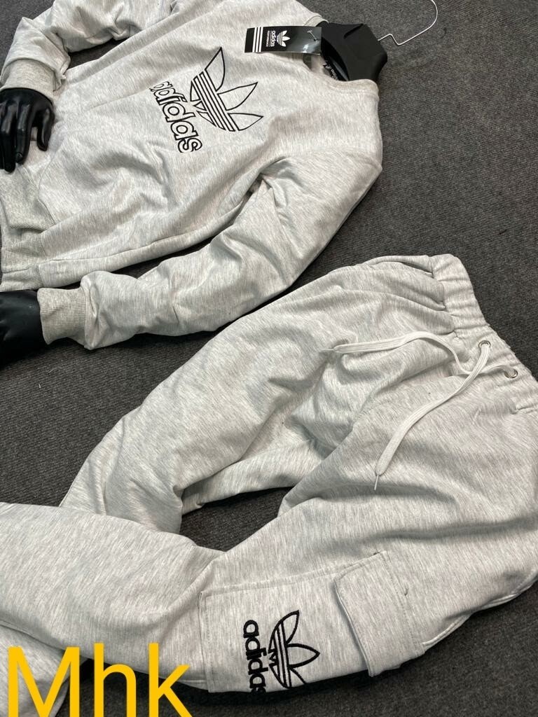 COLLECTION SPORT POUR HOMMES