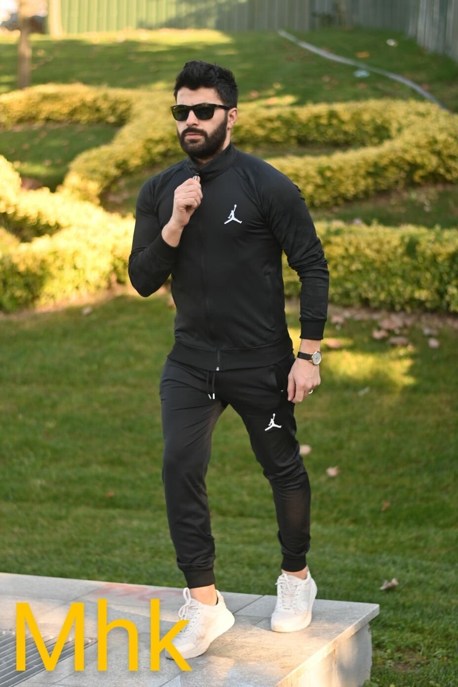 COLLECTION SPORT POUR HOMMES