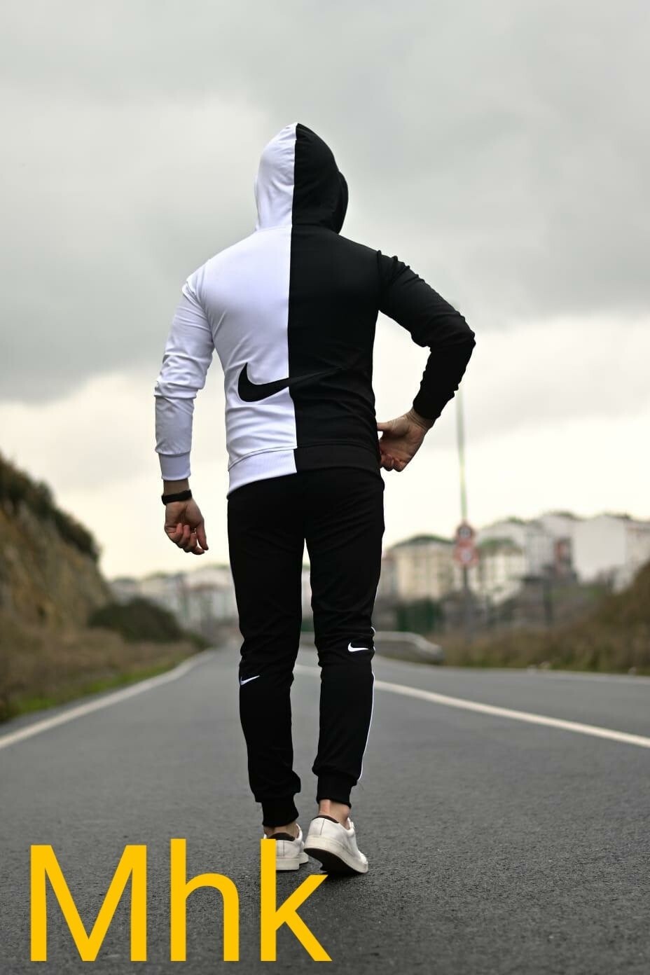 COLLECTION SPORT POUR HOMMES