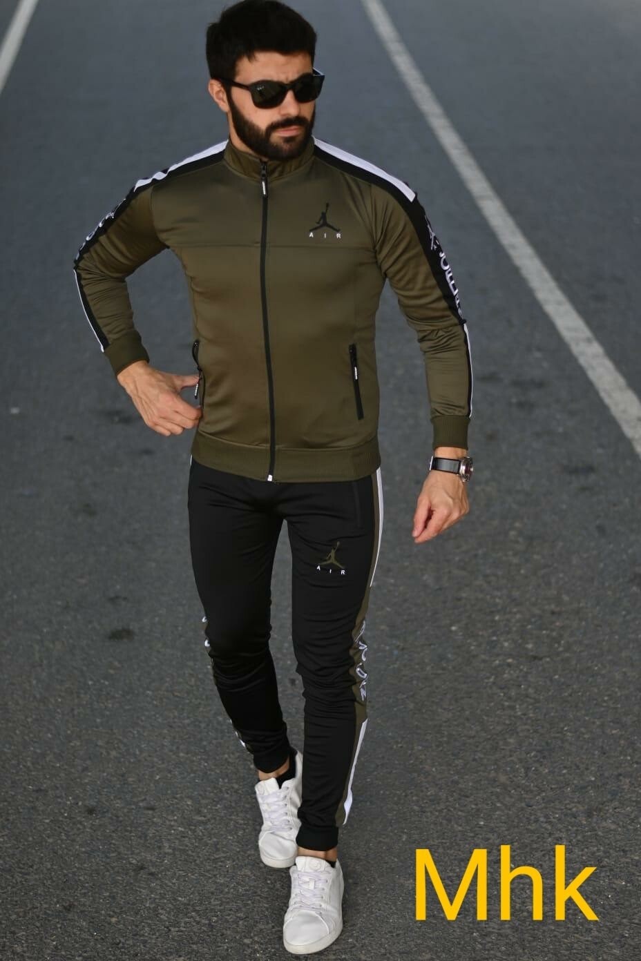 COLLECTION SPORT POUR HOMMES