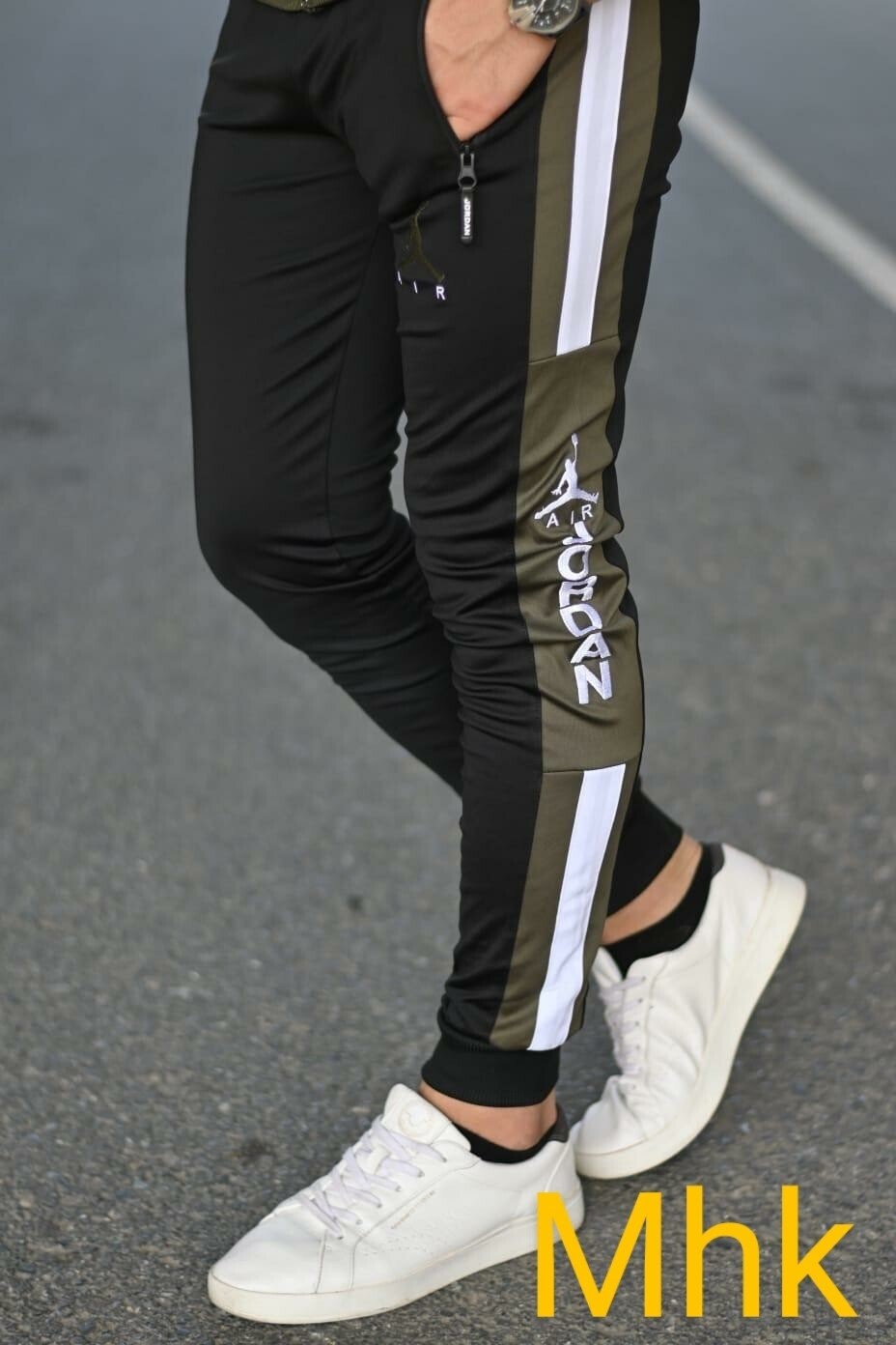 COLLECTION SPORT POUR HOMMES