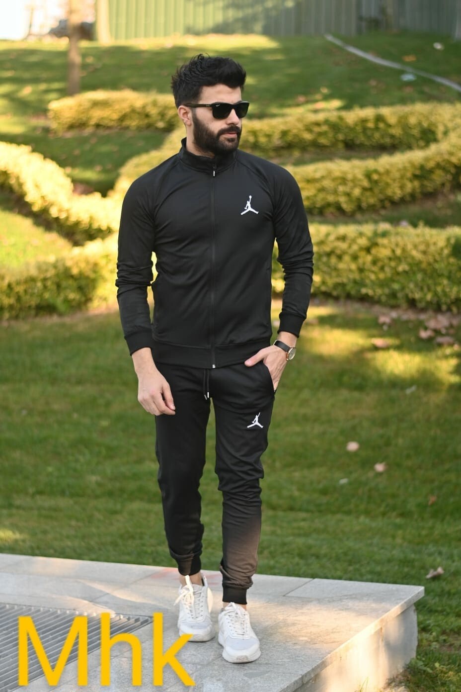 COLLECTION SPORT POUR HOMMES